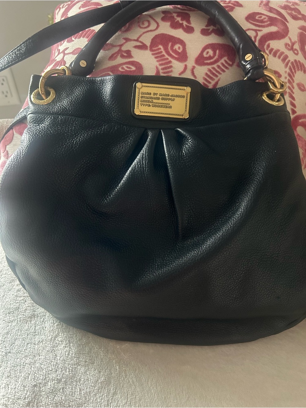 Marc Jacobs Black Leather Women's  Bag with Gold Hardware